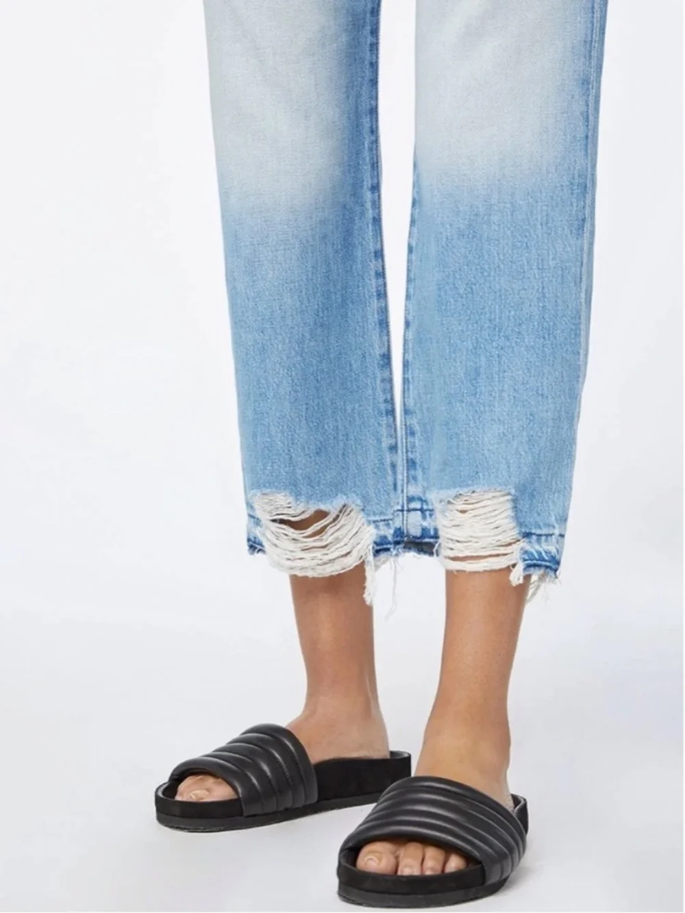 FRAME Le Hollywood Crop Jeans – Light Wash Distressed Hem – Size 29